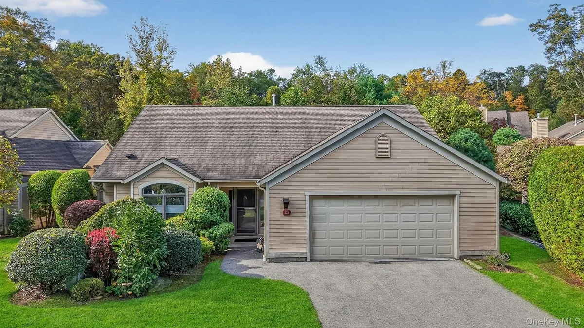 Property Slideshow image 1 of 50 | 831 heritage hls, Somers, NY, 10589