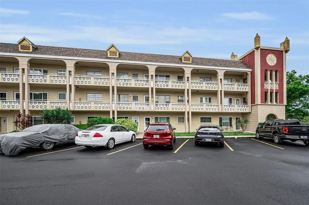 Property Slideshow image 1 of 100 | 2361 jamaican st 25, Clearwater, FL, 33763