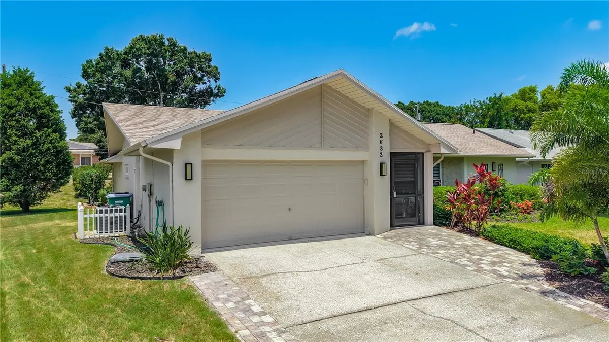 Property Slideshow image 1 of 53 | 2632 camille dr, Palm Harbor, FL, 34684