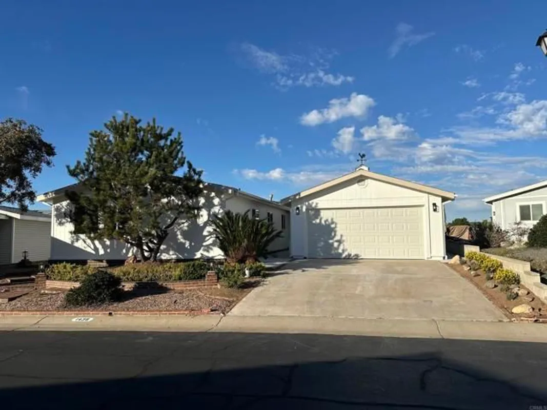 Property Slideshow image 1 of 35 | 1438 salem ct, Oceanside, CA, 92057