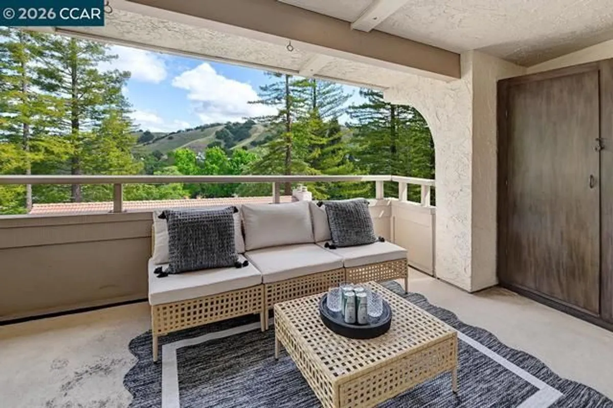 Property Slideshow image 1 of 56 | 1129 avenida sevilla 4c, Walnut Creek, CA, 94595