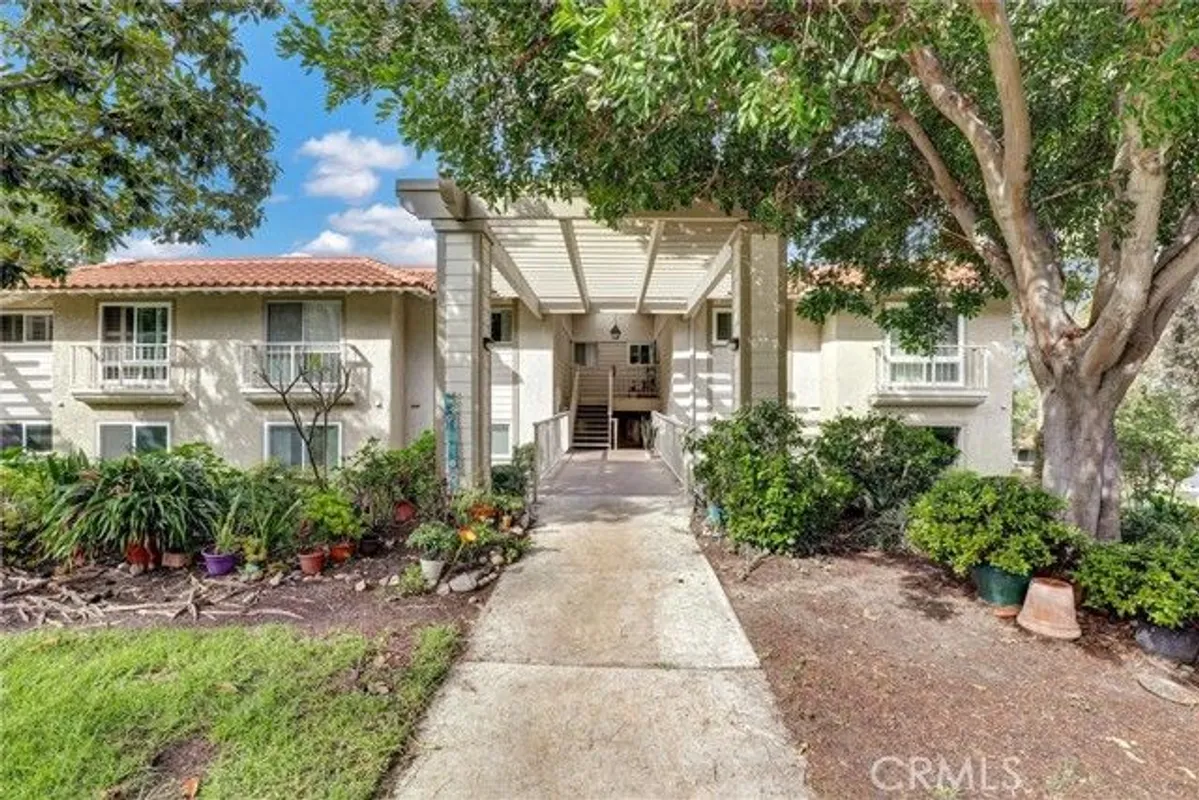 Property Slideshow image 1 of 30 | 3301 via carrizo p, Laguna Woods, CA, 92637
