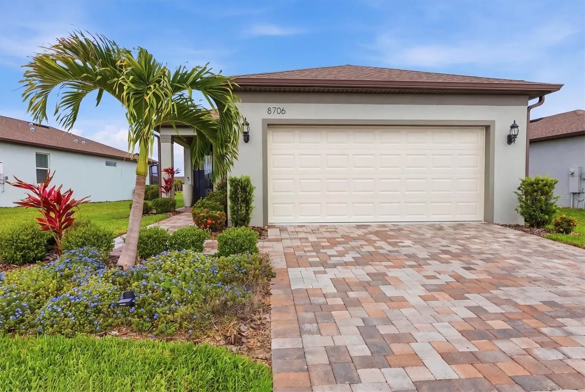 Property Slideshow image 1 of 72 | 8706 ocean tides cv, Parrish, FL, 34219