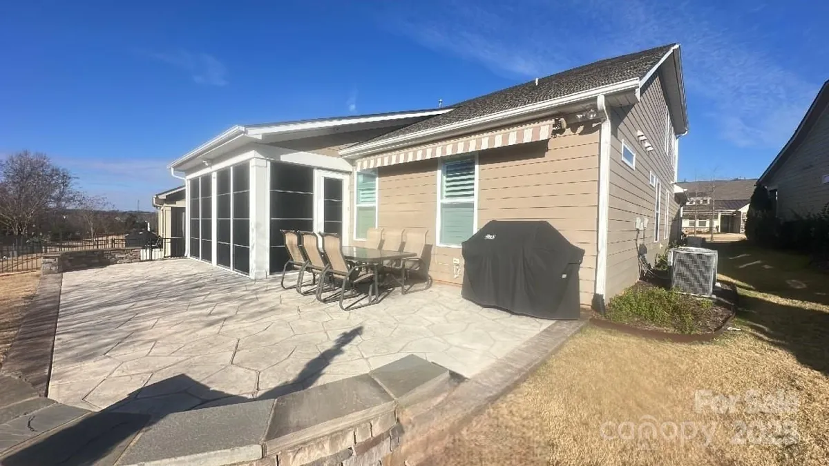 Property Slideshow image 1 of 1 | 8407 festival way, Charlotte, NC, 28215