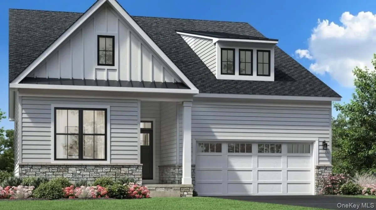 Property Slideshow image 1 of 21 | 2069 summit loop 98, Carmel, NY, 10512