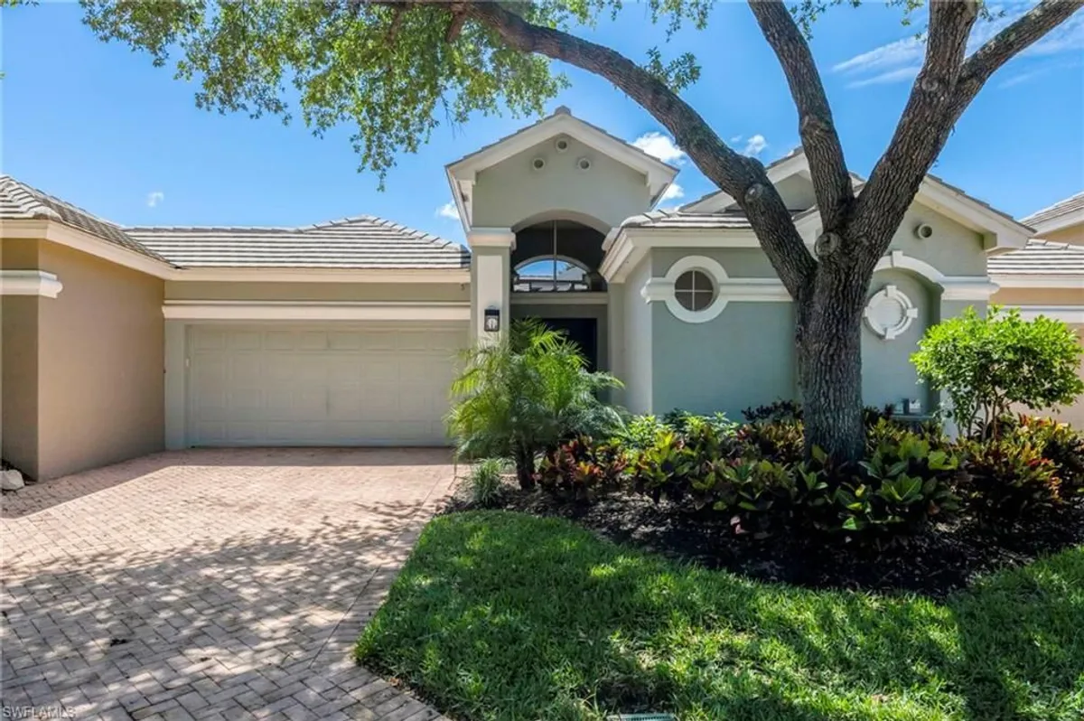 Property Slideshow image 1 of 49 | 3463 marbella ct, Bonita Springs, FL, 34134