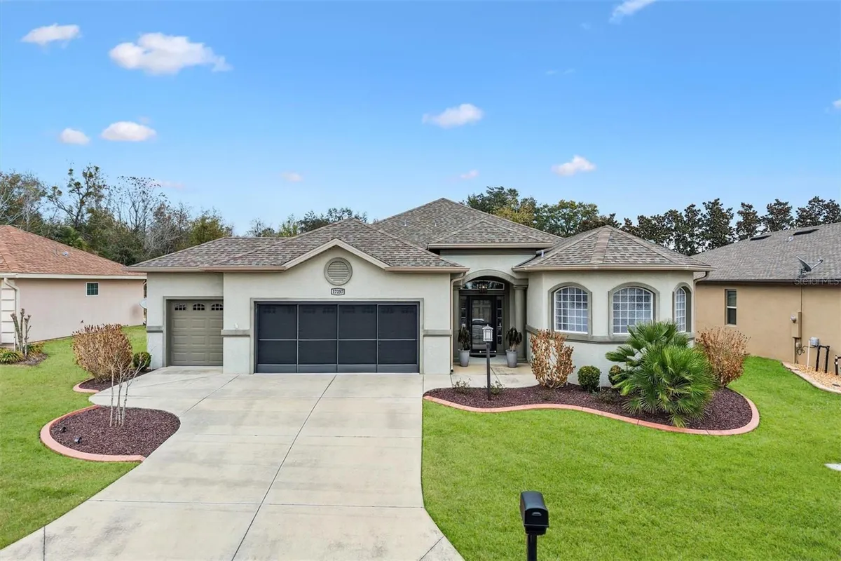 Property Slideshow image 1 of 51 | 17257 se 113th ave, Summerfield, FL, 34491