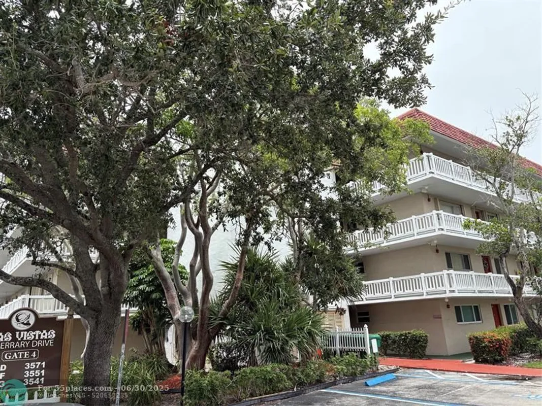 Property Slideshow image 1 of 17 | 3571 inverrary dr 209, Lauderhill, FL, 33319