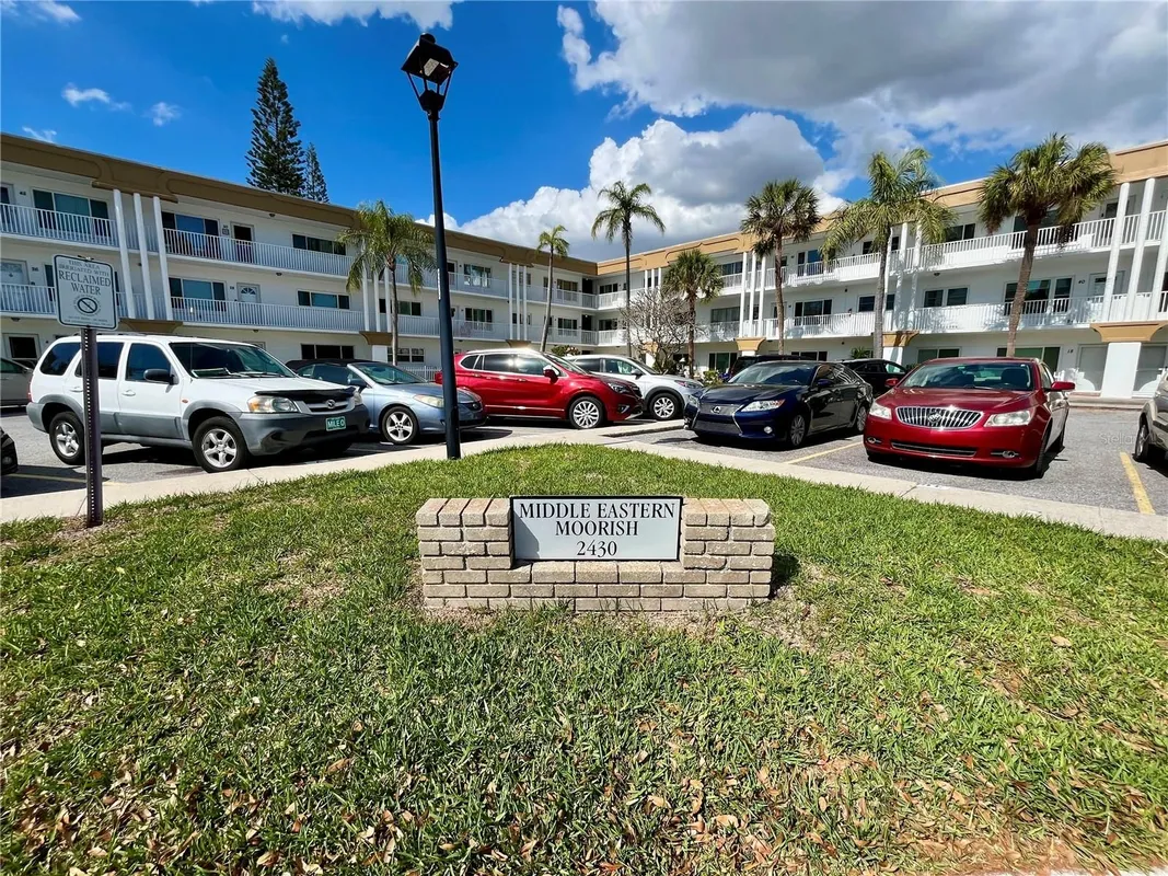 Property Slideshow image 1 of 38 | 2430 brazilia dr 44, Clearwater, FL, 33763