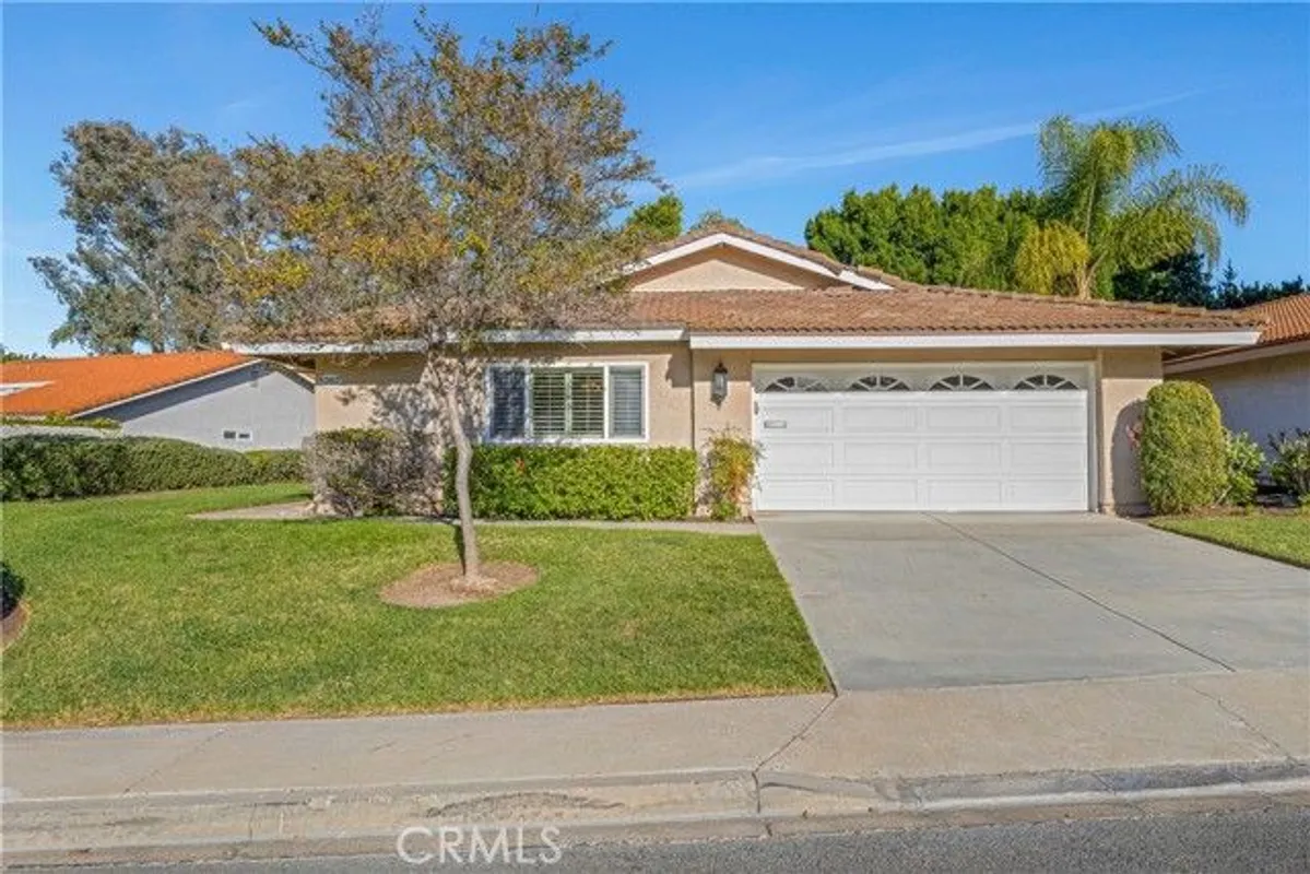 Property Slideshow image 1 of 50 | 5262 miembro, Laguna Woods, CA, 92637