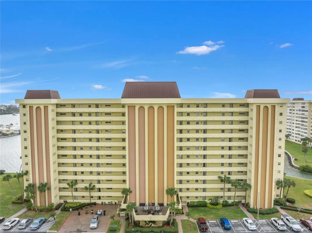 Property Slideshow image 1 of 73 | 4525 cove cir apt 102, Saint Petersburg, FL, 33708