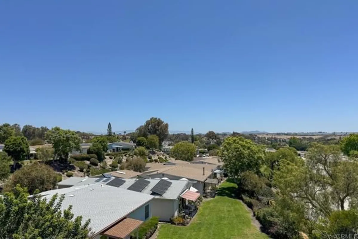 Property Slideshow image 1 of 42 | 3839 vista campana 28, Oceanside, CA, 92057