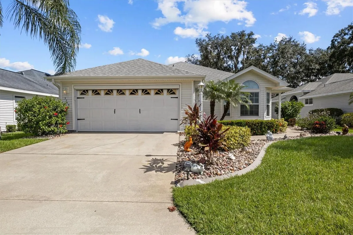 Property Slideshow image 1 of 50 | 3215 e pebble creek dr, Avon Park, FL, 33825