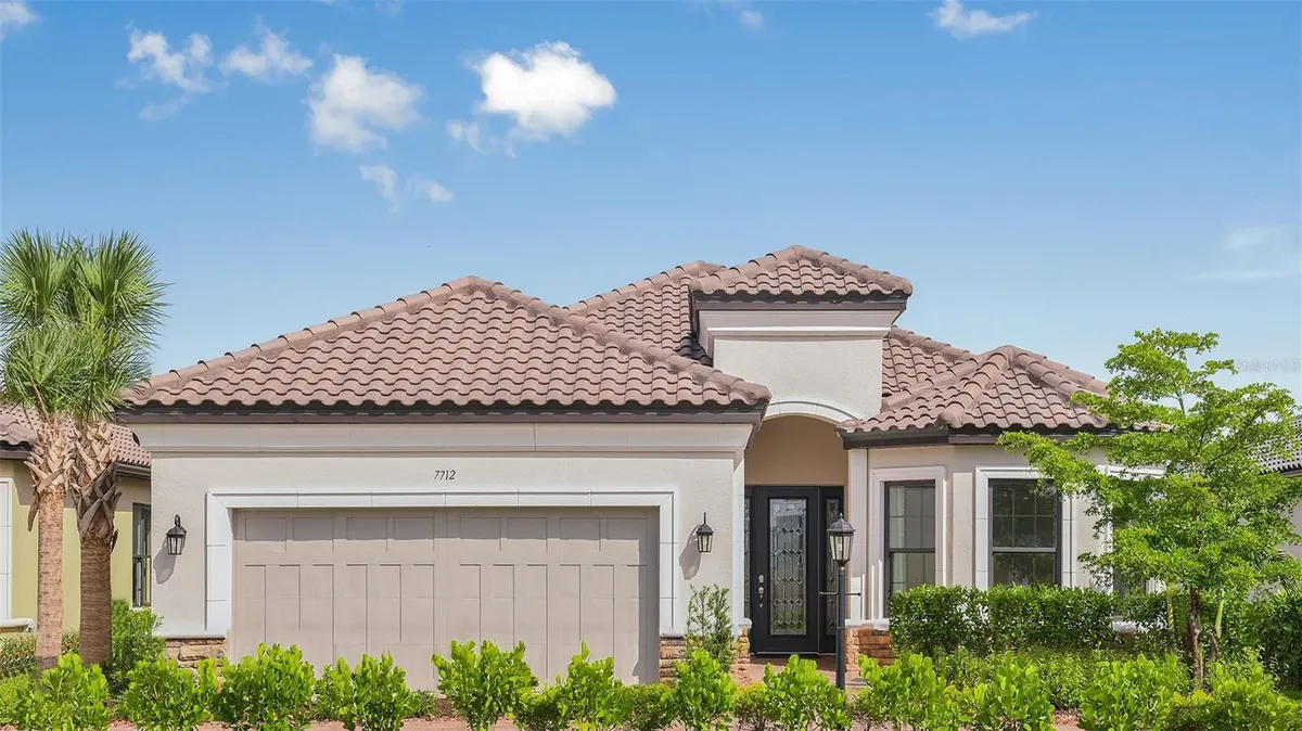 Property Slideshow image 1 of 19 | 7712 moonbeam ave, Sarasota, FL, 34241