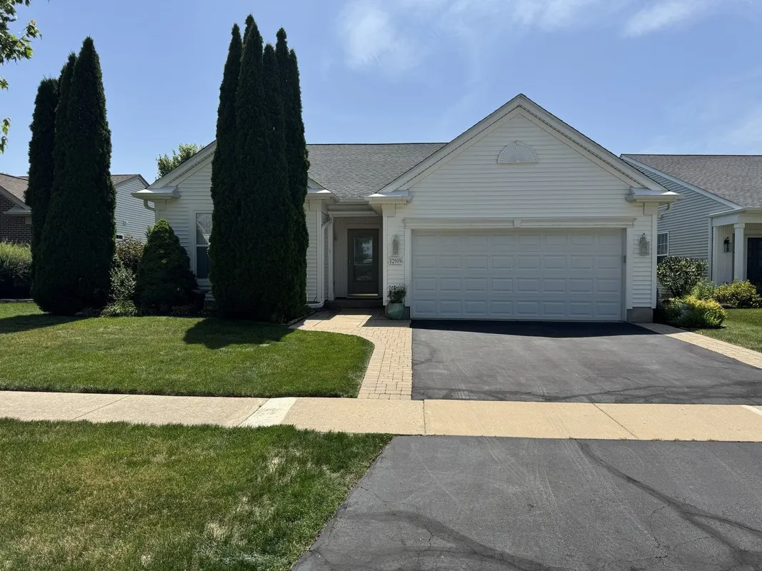 Property Slideshow image 1 of 11 | 12909 timber creek dr, Huntley, IL, 60142