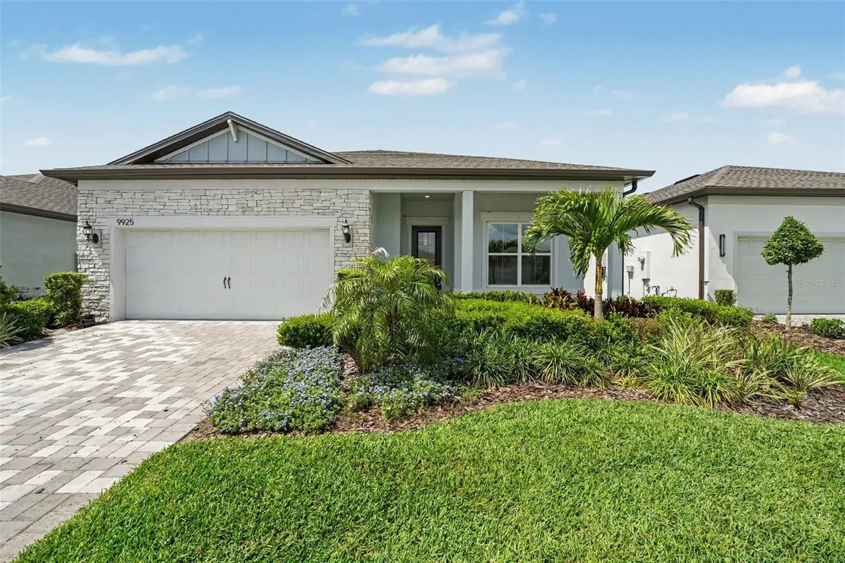 Property Slideshow image 1 of 48 | 9925 pier point ter, Parrish, FL, 34219