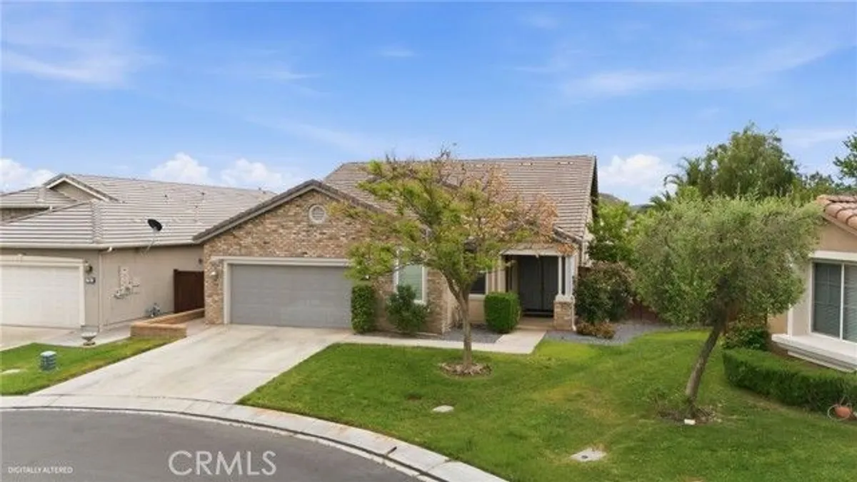 Property Slideshow image 1 of 29 | 7975 doyle cir, Hemet, CA, 92545