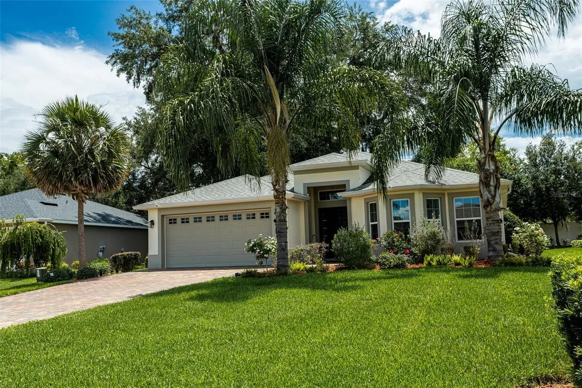 Property Slideshow image 1 of 18 | 10274 julia isles ave, Oxford, FL, 34484