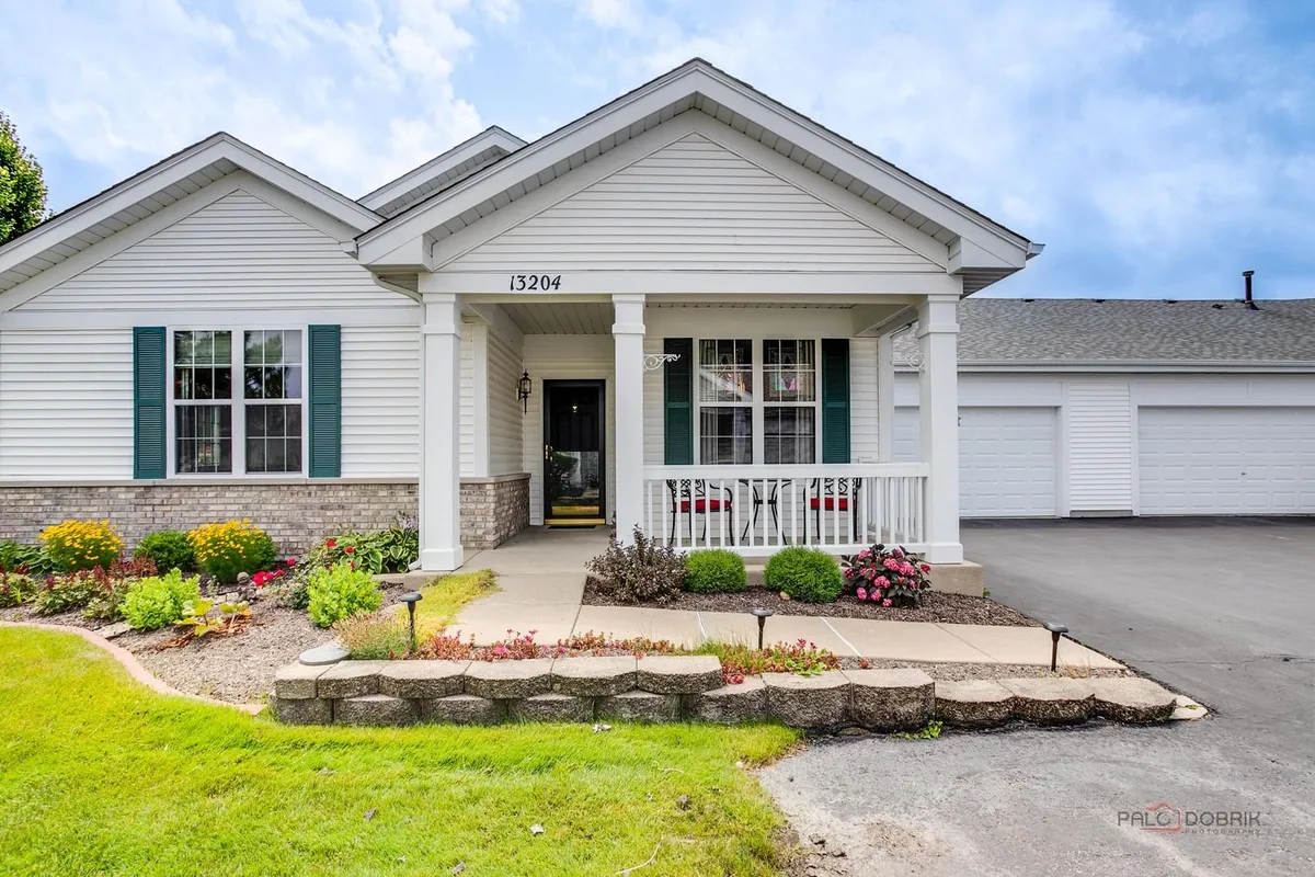 Property Slideshow image 1 of 27 | 13204 w sheffield ln, Beach Park, IL, 60083