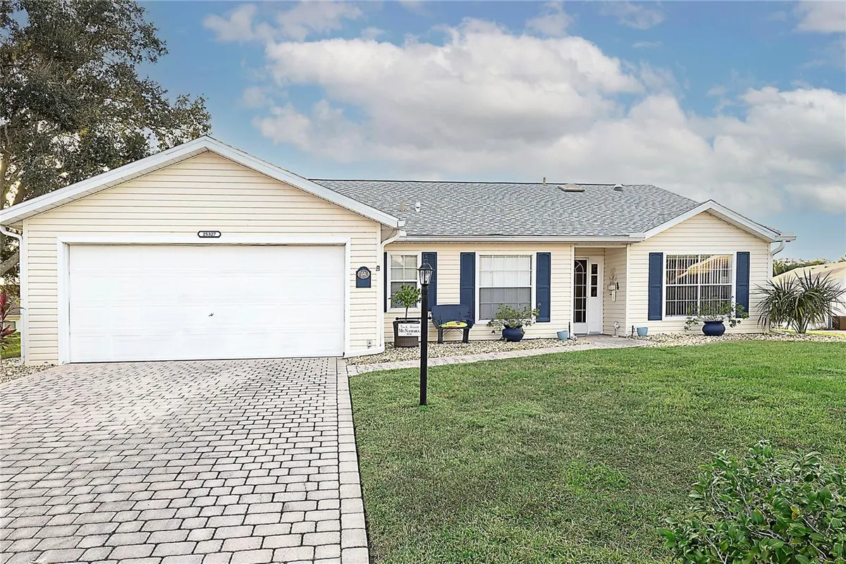Property Slideshow image 1 of 47 | 25327 temple ct, Leesburg, FL, 34748