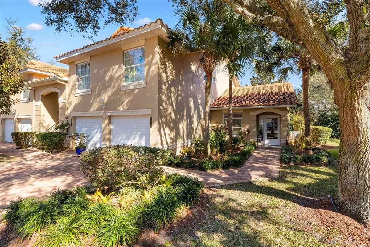 Property Slideshow image 1 of 37 | 5415 admiral way # h5-102, Oxford, FL, 34484