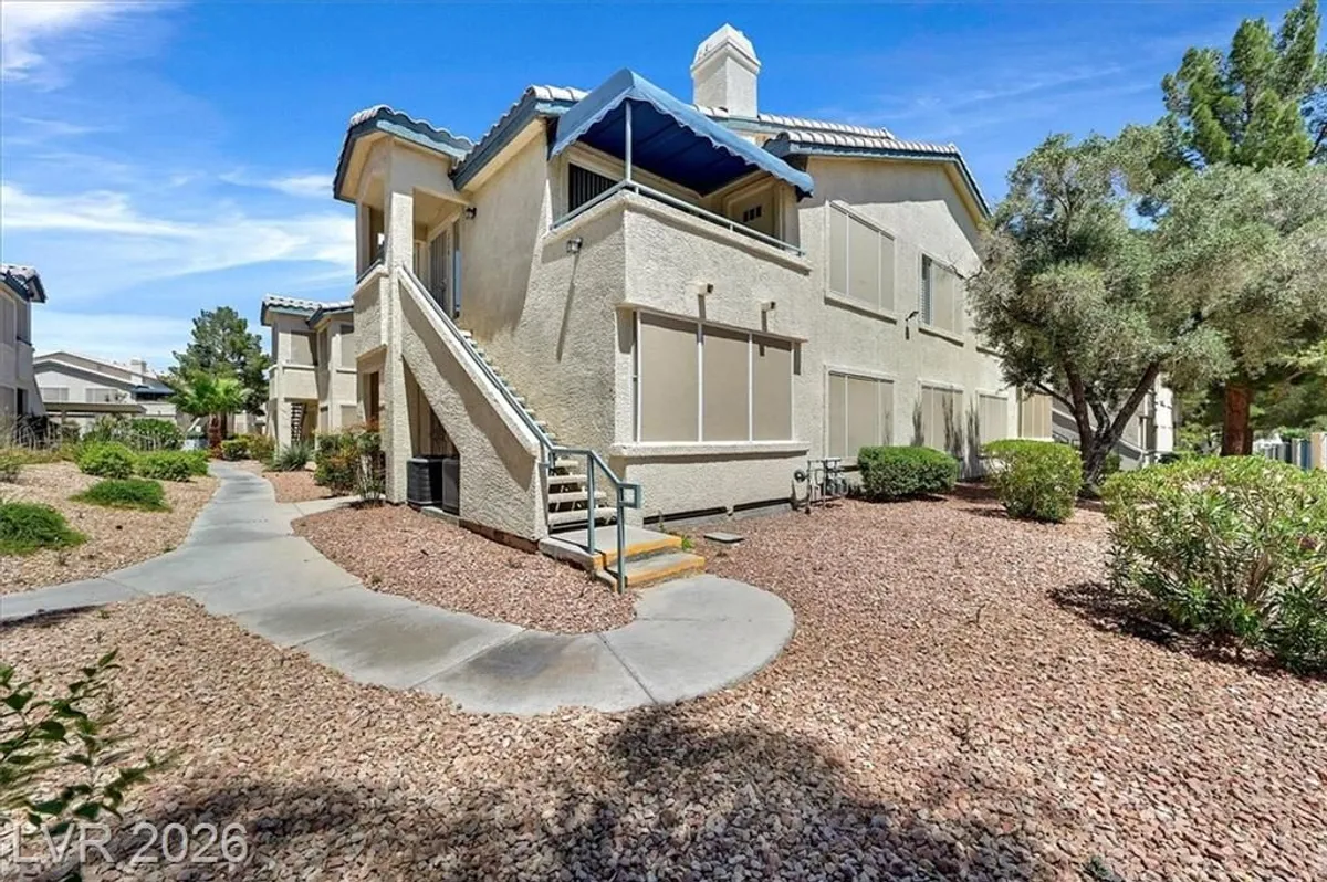 Property Slideshow image 1 of 31 | 3425 e russell rd 224, Las Vegas, NV, 89120