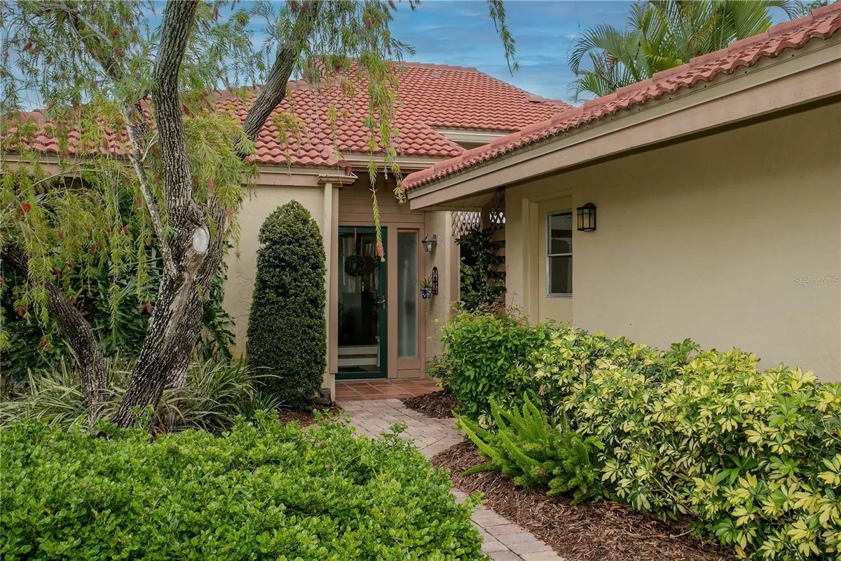 Property Slideshow image 1 of 42 | 1732 kestral park way 43, Sarasota, FL, 34231