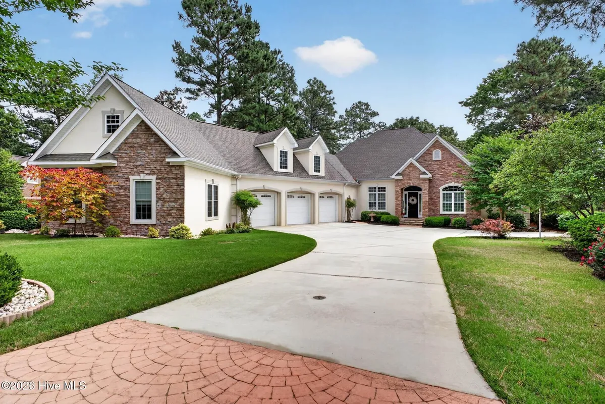 Property Slideshow image 1 of 68 | 109 foxhound run rd, Aiken, SC, 29803
