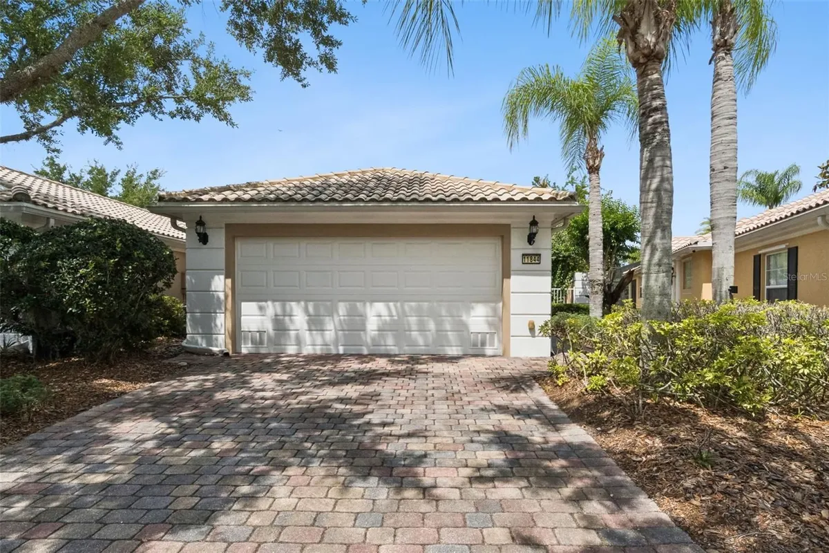 Property Slideshow image 1 of 76 | 11844 astilbe dr, Orlando, FL, 32827
