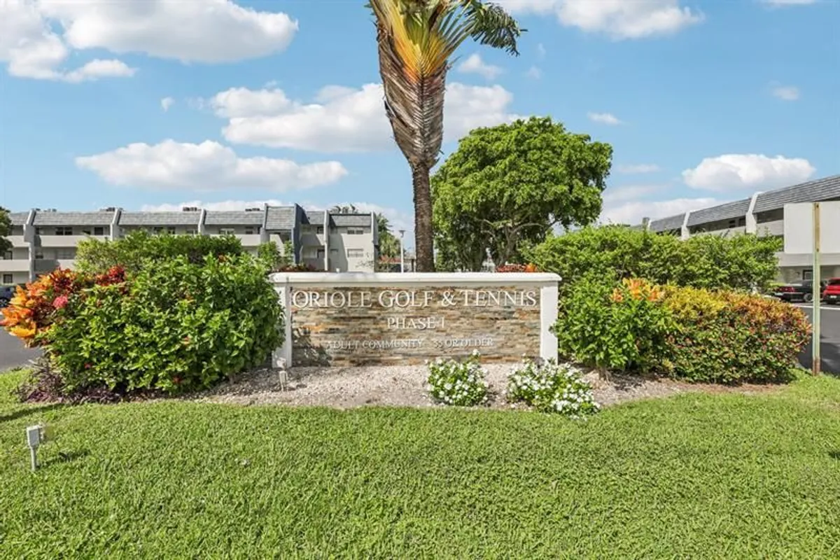 Property Slideshow image 1 of 32 | 7897 golf circle dr apt 107, Margate, FL, 33063