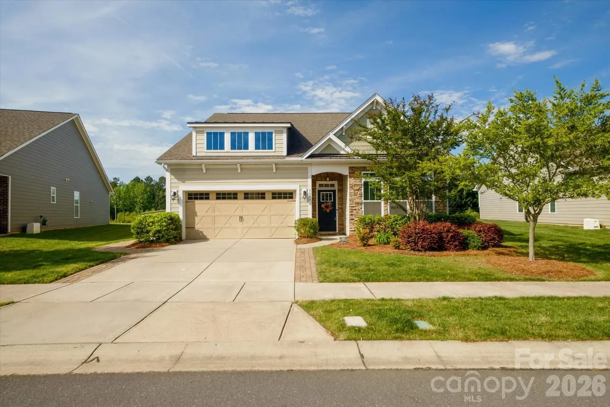 Property Slideshow image 1 of 43 | 5004 star hill ln, Charlotte, NC, 28214
