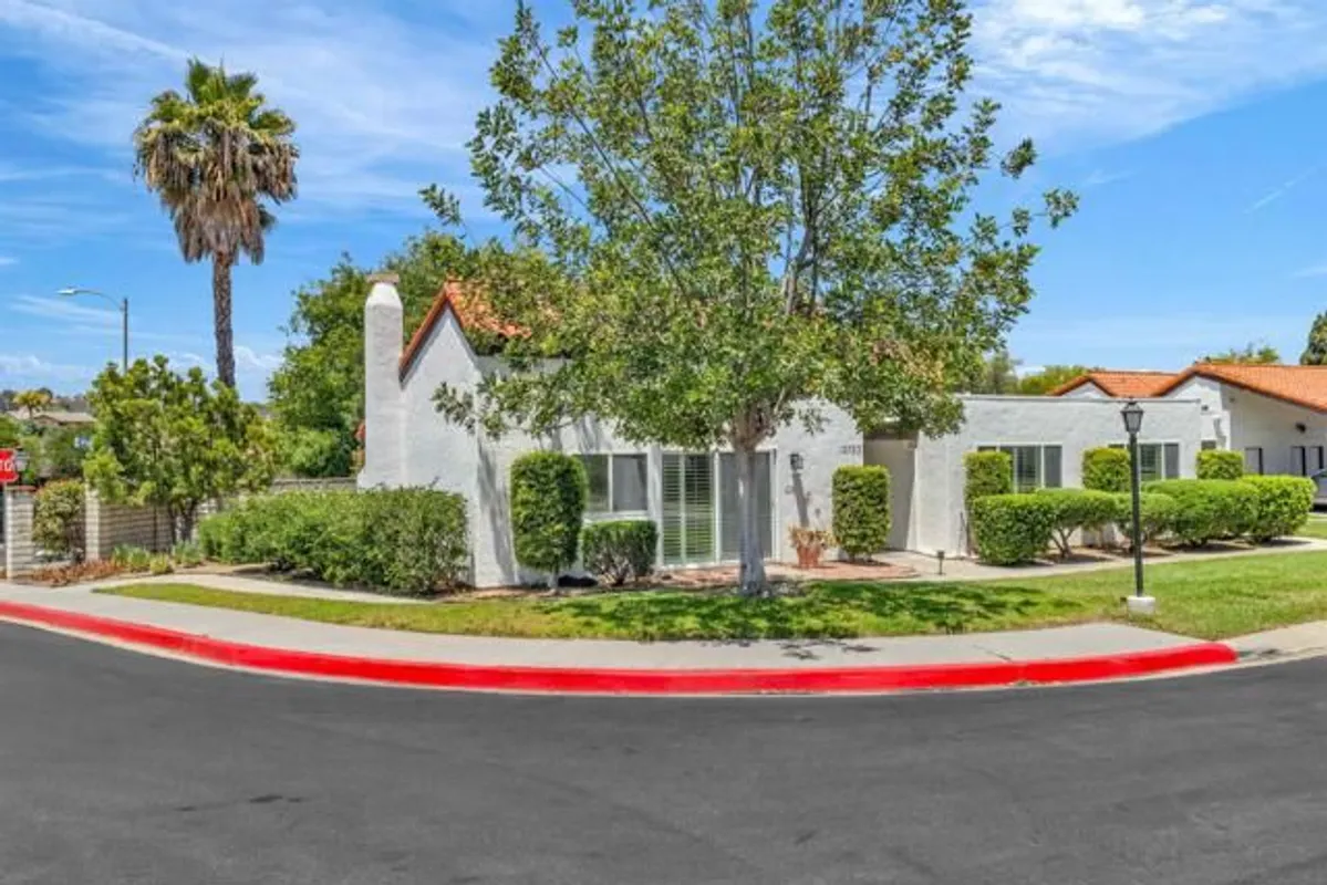 Property Slideshow image 1 of 22 | 12753 caminito cancion 128, San Diego, CA, 92128