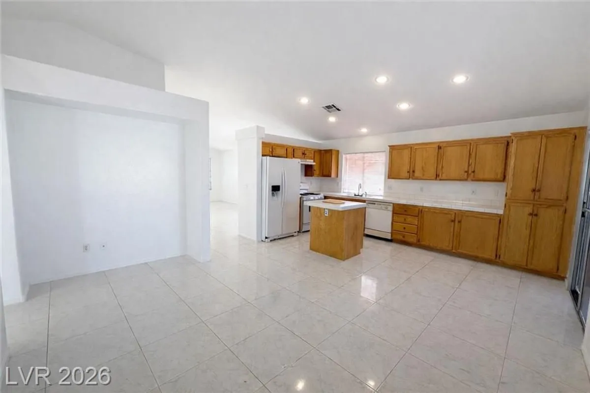 Property Slideshow image 1 of 31 | 5524 morningcross st, Las Vegas, NV, 89130