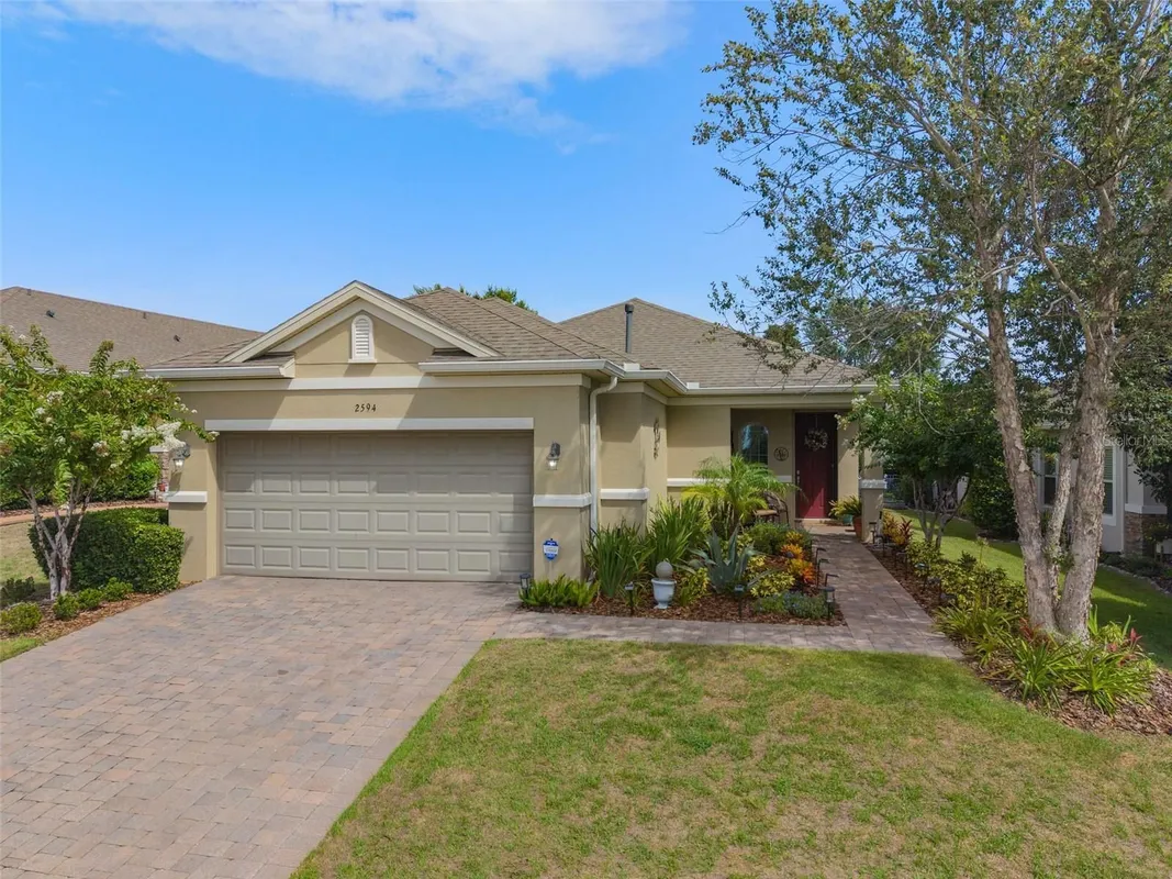 Property Slideshow image 1 of 68 | 2594 stargrass cir, Clermont, FL, 34715