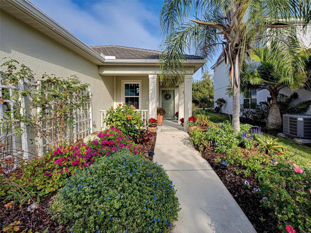 Property Slideshow image 1 of 44 | 12580 sagewood dr, Venice, FL, 34293