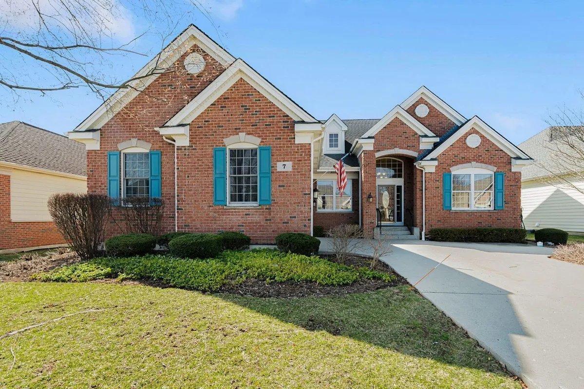 Property Slideshow image 1 of 43 | 7 chaco ct, South Barrington, IL, 60010