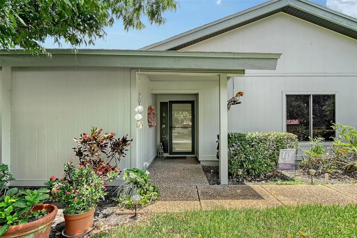 Property Slideshow image 1 of 33 | 4609 pine green trl # 4609, Sarasota, FL, 34241