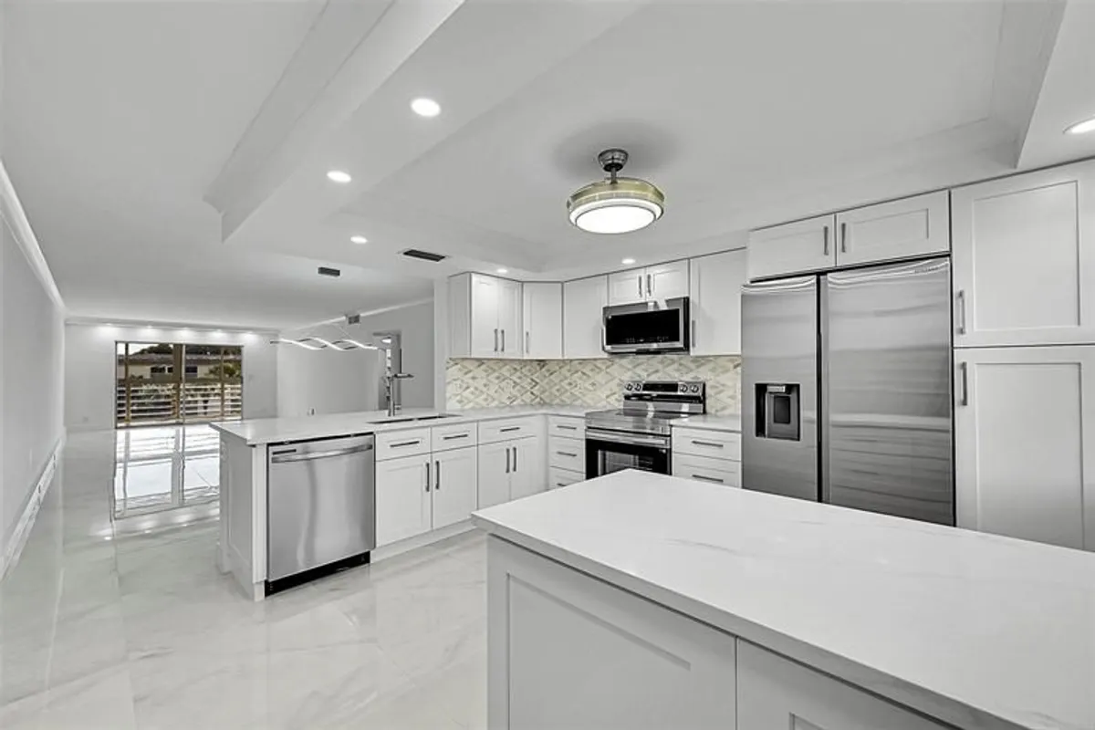 Property Slideshow image 1 of 65 | 2901 victoria cir m4, Coconut Creek, FL, 33066