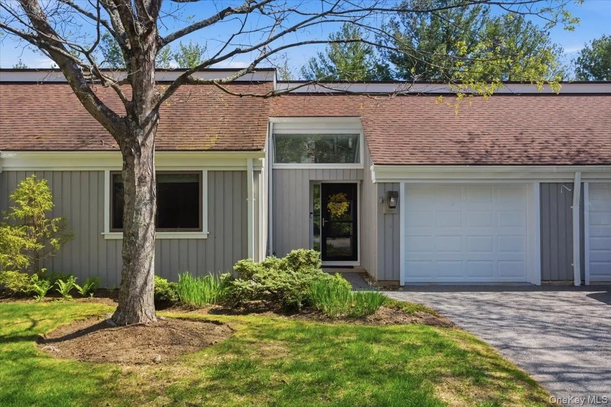 Property Slideshow image 1 of 19 | 969 heritage hls b, Somers, NY, 10589
