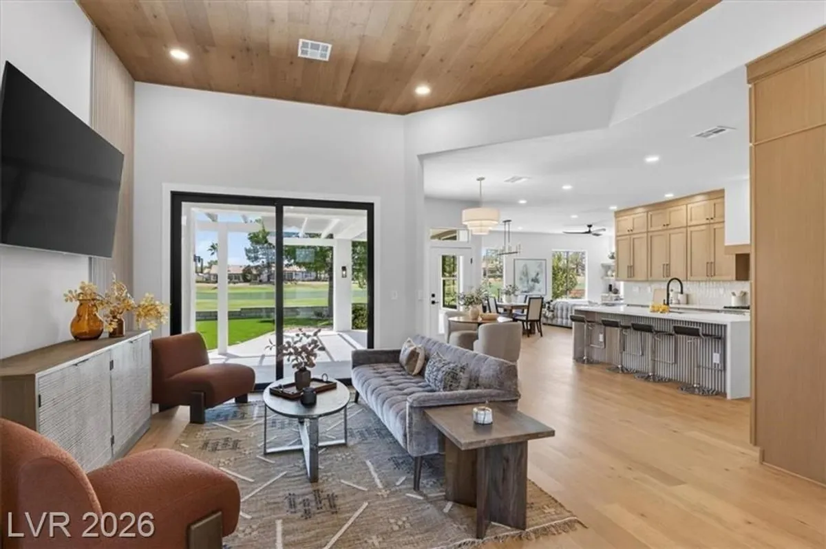 Property Slideshow image 1 of 40 | 9149 villa ridge dr, Las Vegas, NV, 89134