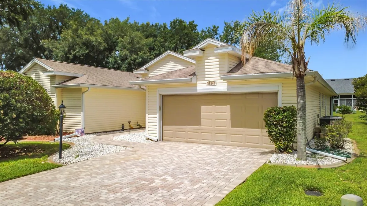 Property Slideshow image 1 of 70 | 25243 river crest dr, Leesburg, FL, 34748