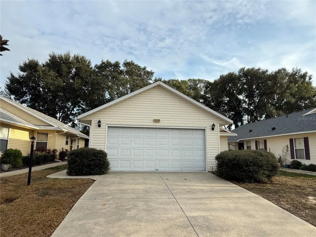 Property Slideshow image 1 of 16 | 5510 shriver st, Leesburg, FL, 34748