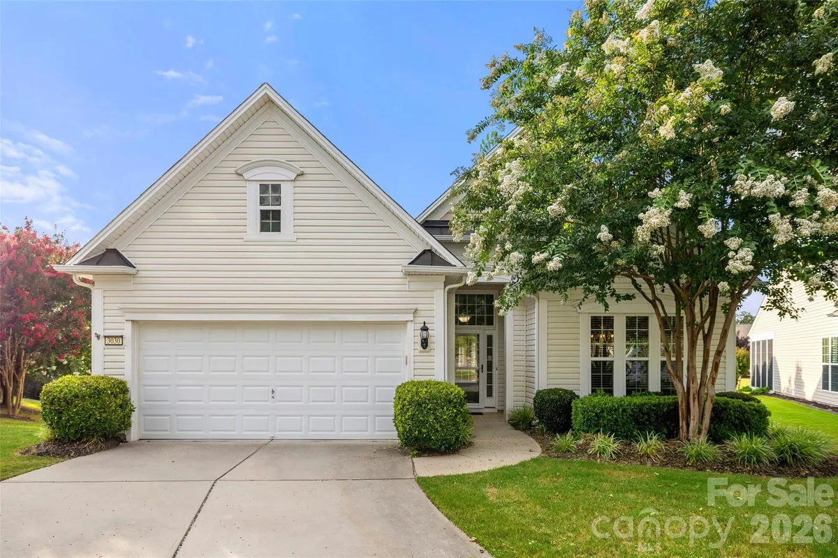 Property Slideshow image 1 of 41 | 3030 voyageurs way, Fort Mill, SC, 29707