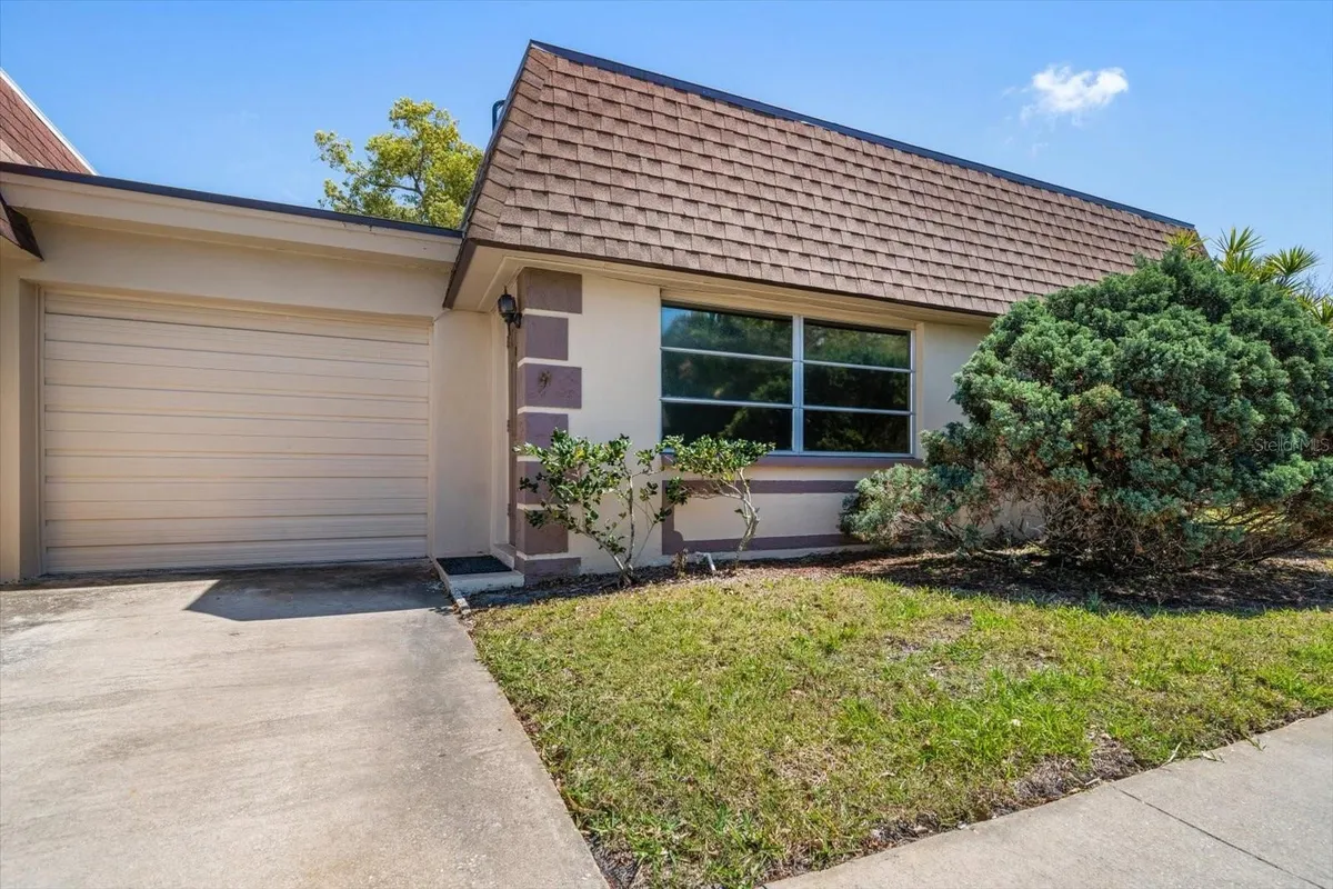 Property Slideshow image 1 of 29 | 8445 calais, Pinellas Park, FL, 33781