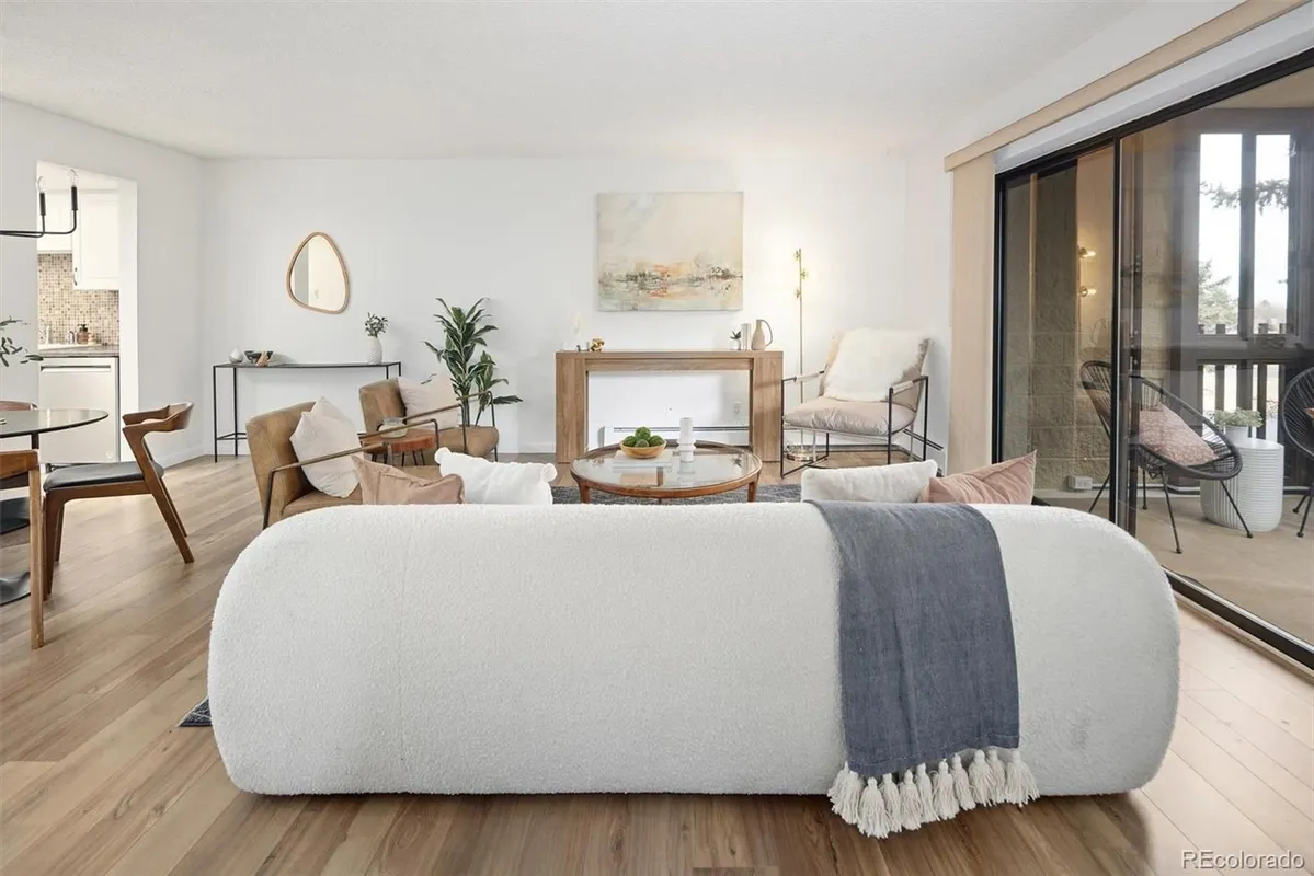 Property Slideshow image 1 of 25 | 14102 e linvale pl 306, Aurora, CO, 80014