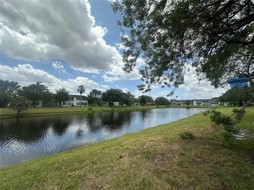 Property Slideshow image 1 of 67 | 492 tilford w # 492, Deerfield Beach, FL, 33442