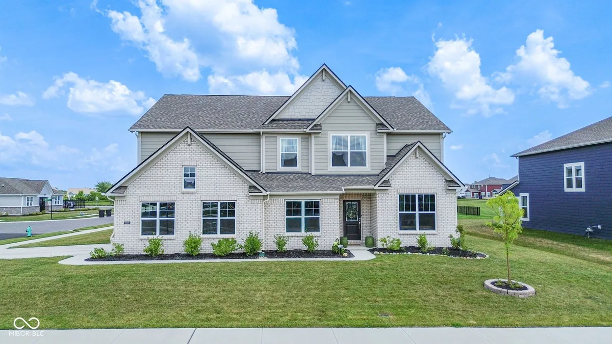 Property Slideshow image 1 of 74 | 9149 rockville, Mccordsville, IN, 46055