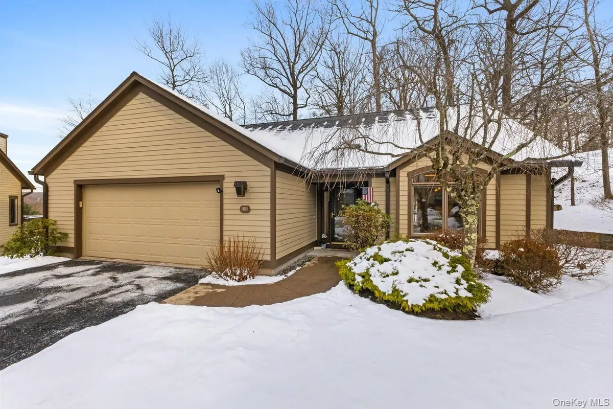 Property Slideshow image 1 of 39 | 811 heritage hls, Somers, NY, 10589