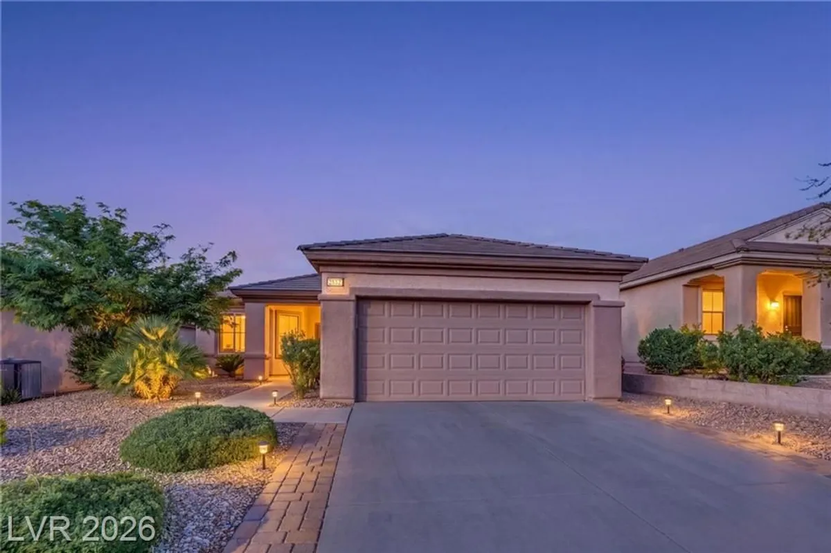Property Slideshow image 1 of 29 | 2832 goldcreek st, Henderson, NV, 89052