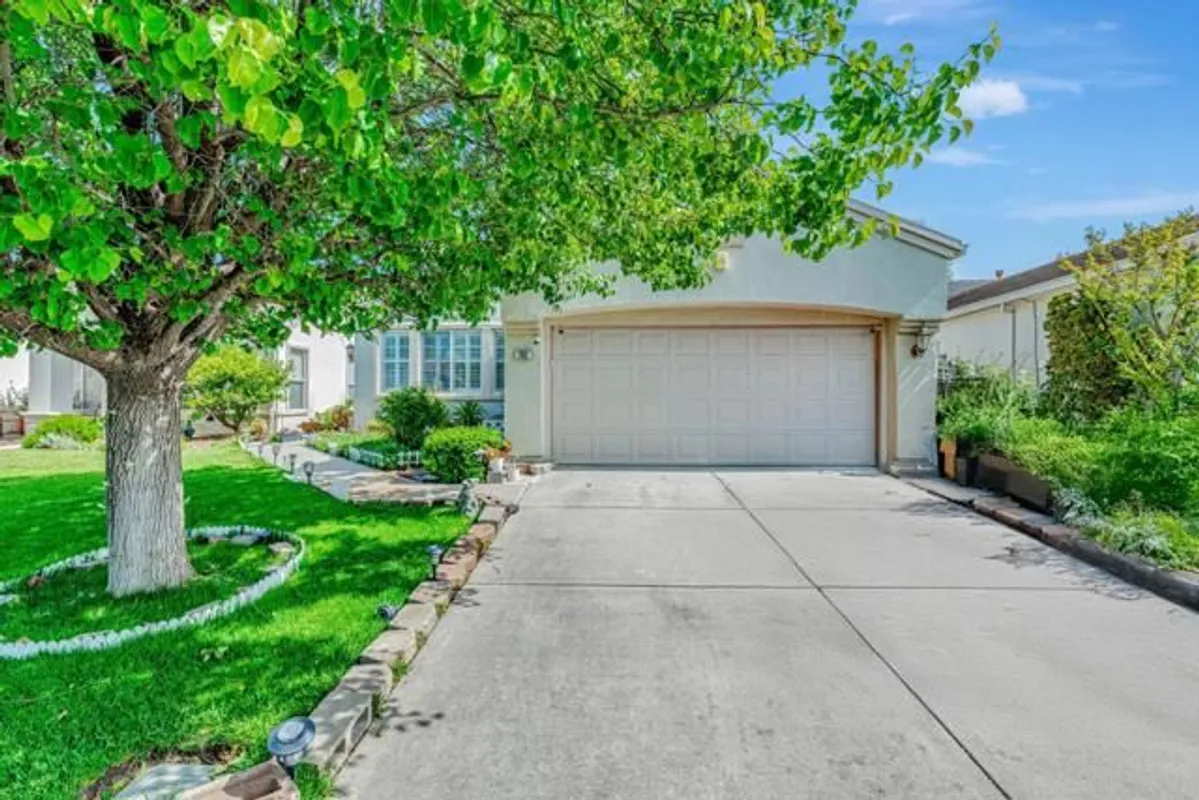 Property Slideshow image 1 of 34 | 782 oakhill way, Rio Vista, CA, 94571